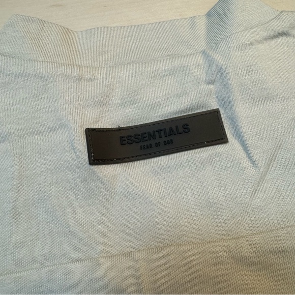 🤎 NWT Fear of God essentials FOG kids short sleeve tee t-shirt wheat color M - Picture 6 of 7
